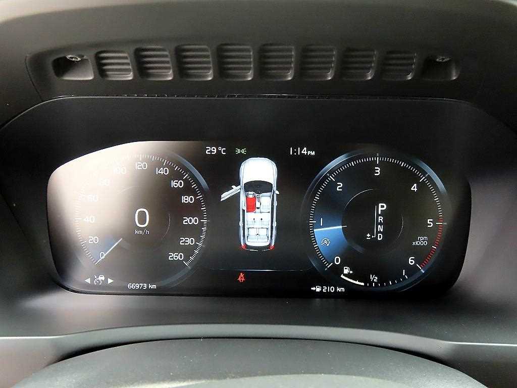 Volvo XC90 - Vista 9