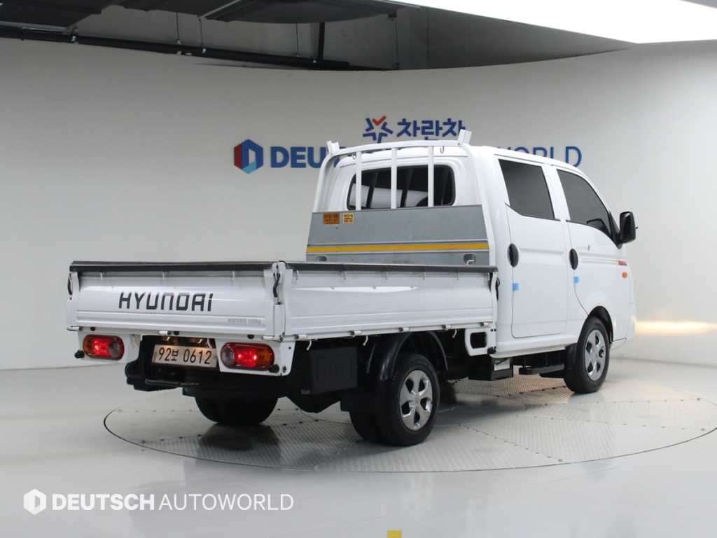 Small Truck Cargo (small) - Vista 2