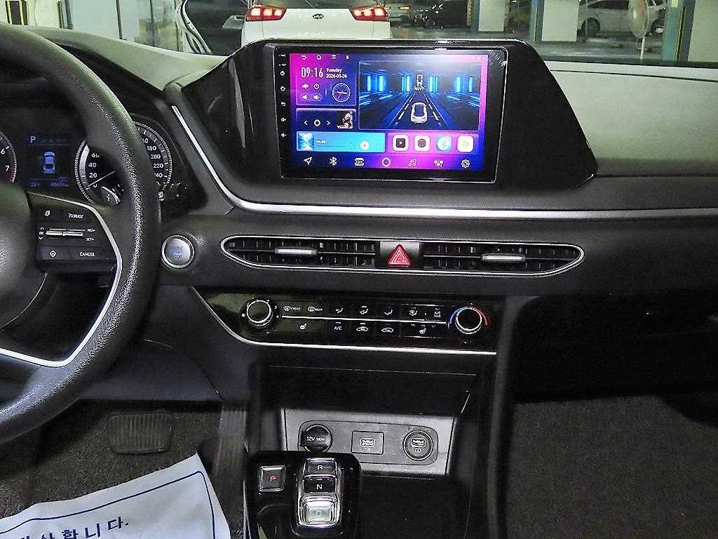 HYUNDAI Sonata - Vista 11