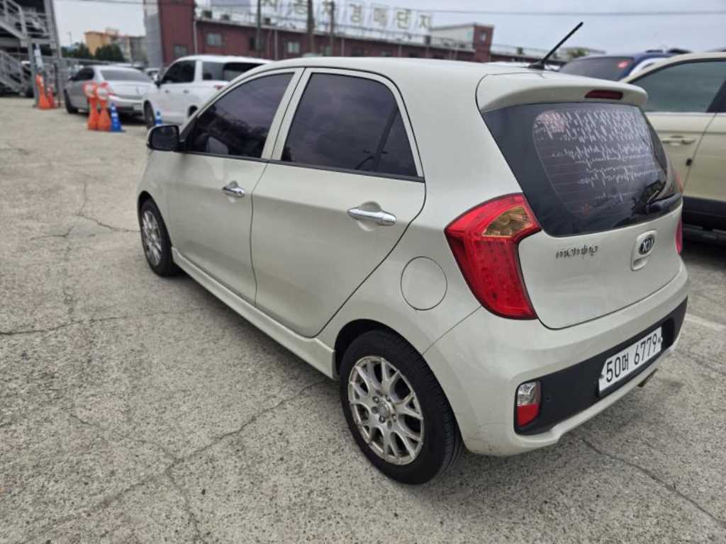 KIA Morning - Vista 3