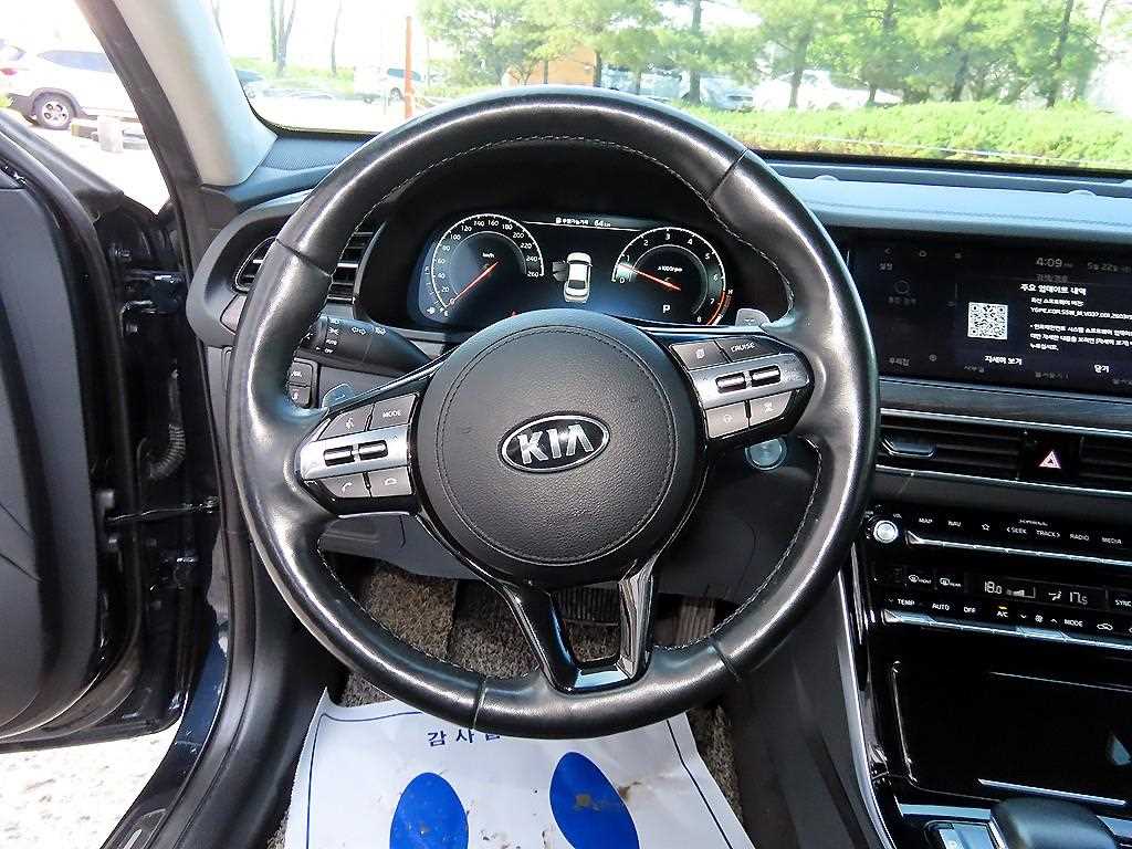 KIA K7 - Vista 8