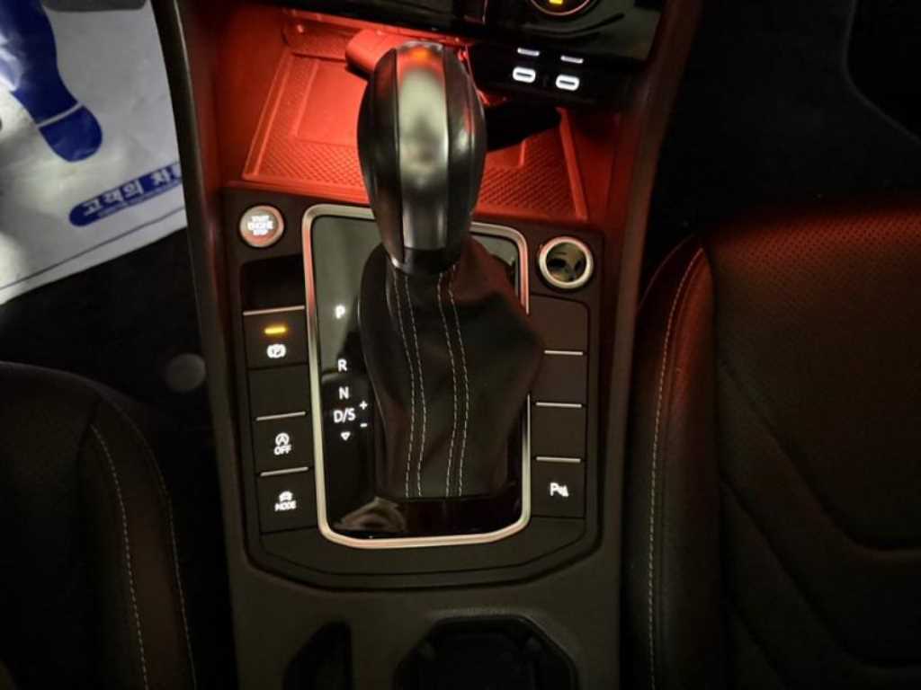 Volkswagen Jetta - Vista 12