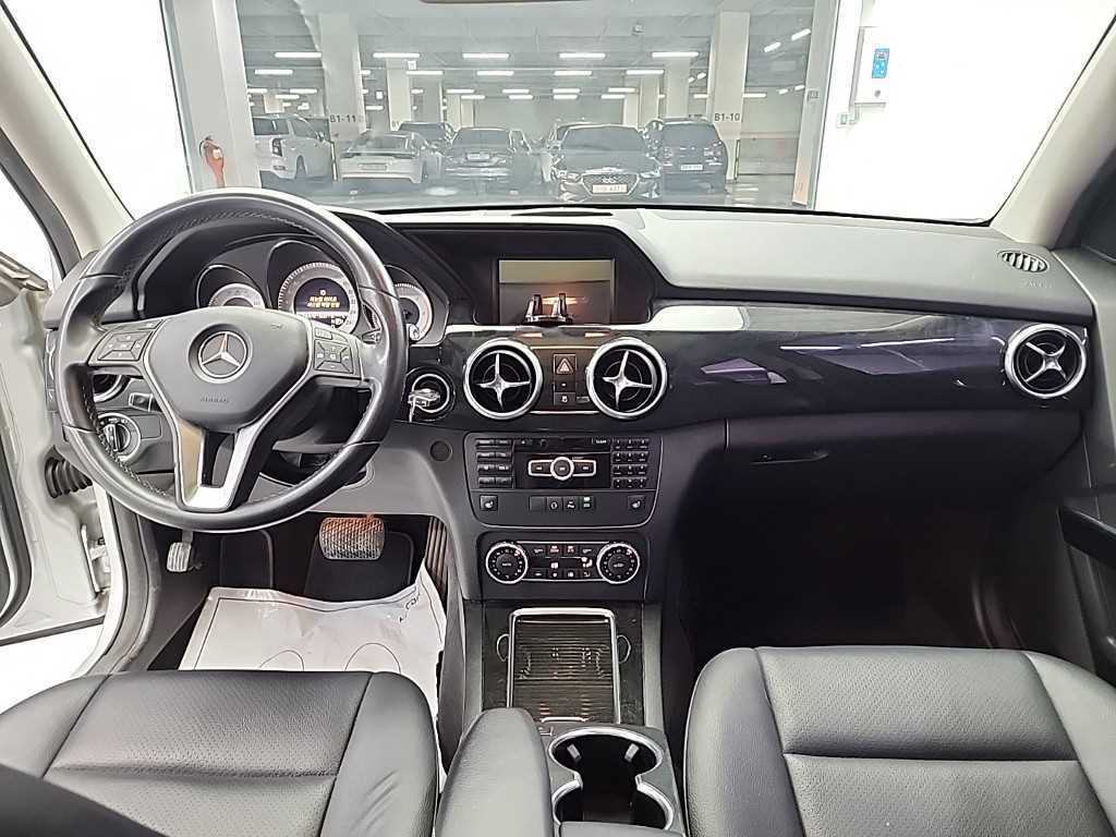 Mercedes Benz GLK Class - Vista 7