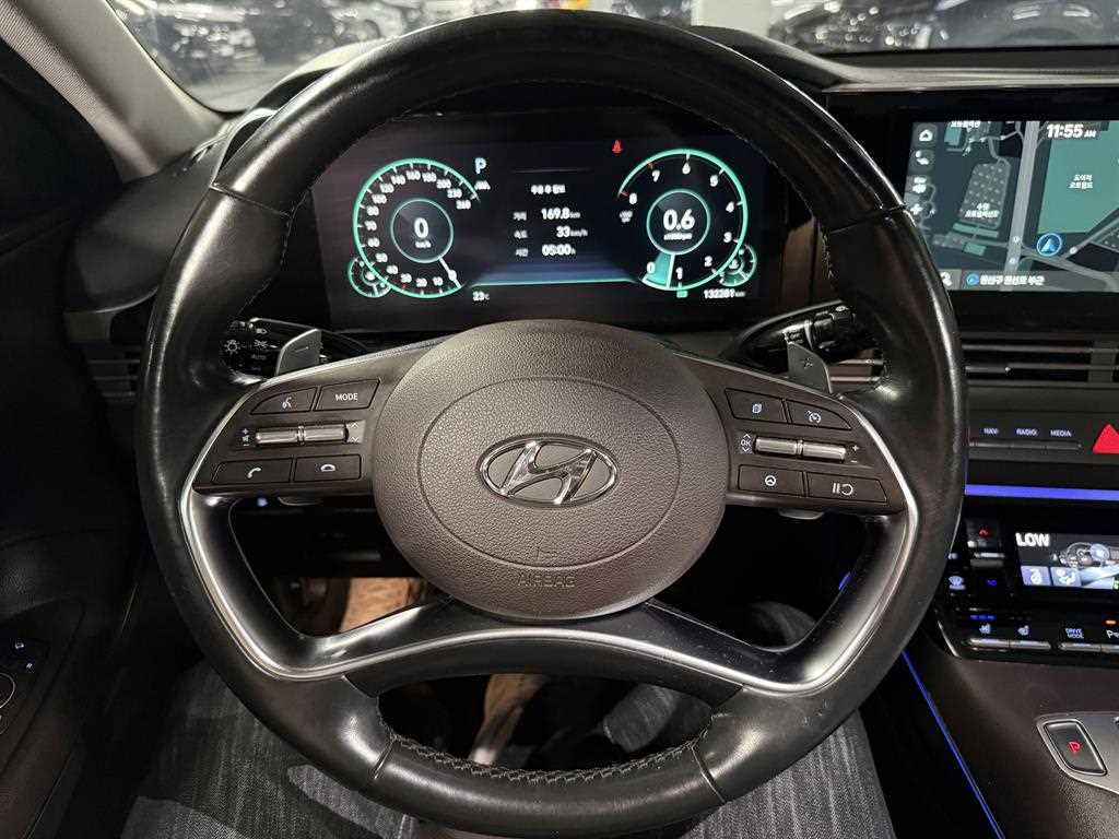 HYUNDAI Grandeur - Vista 11