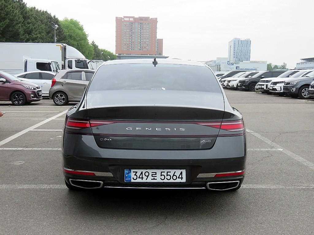 Genesis G90 - Vista 3