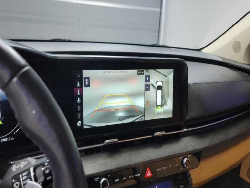 KIA Carnival - Vista 11