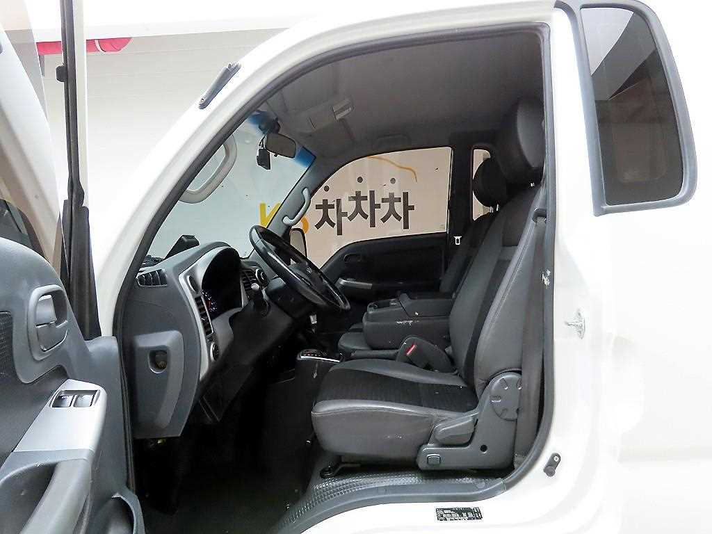 Small Truck Cargo (small) 2022 Blanco - Importación desde Corea - HF Imports Iquique - Foto 13