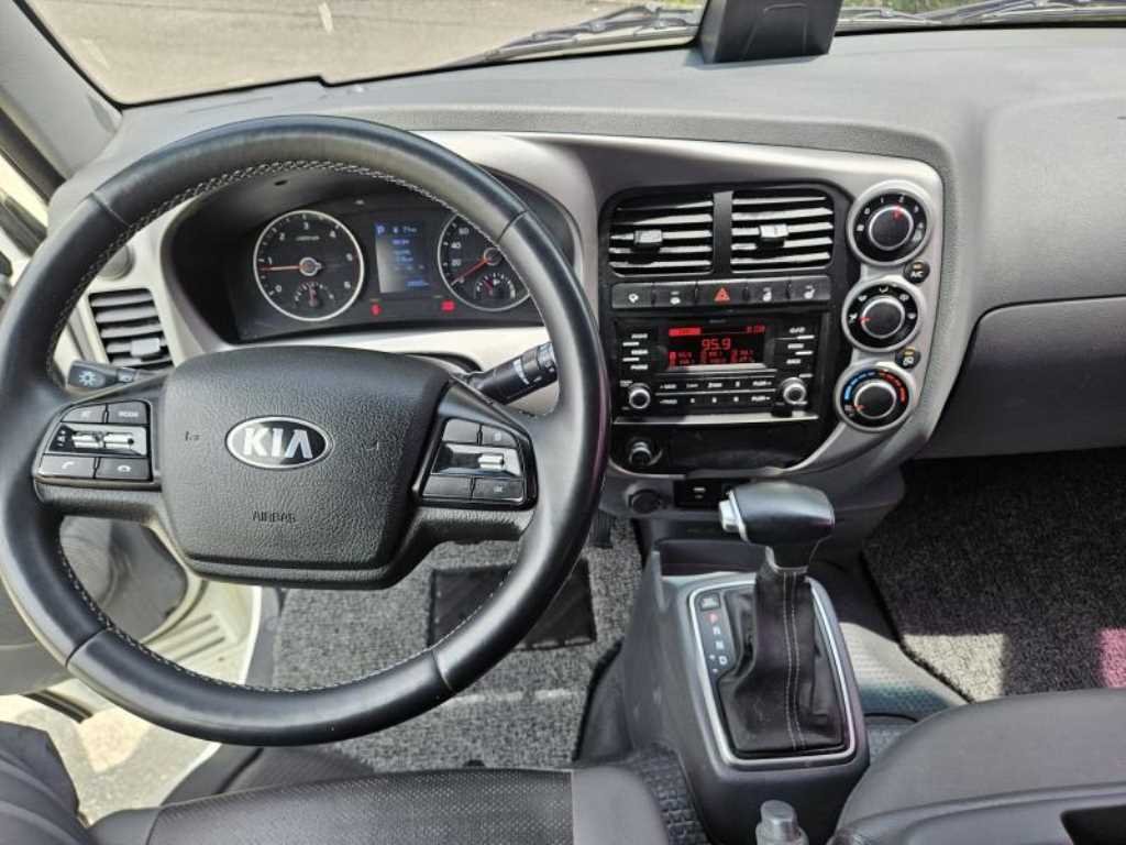 Small Truck Cargo (small) 2022 Blanco - Importación desde Corea - HF Imports Iquique - Foto 17
