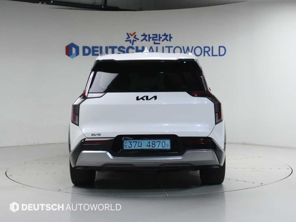 KIA EV9 - Vista 4