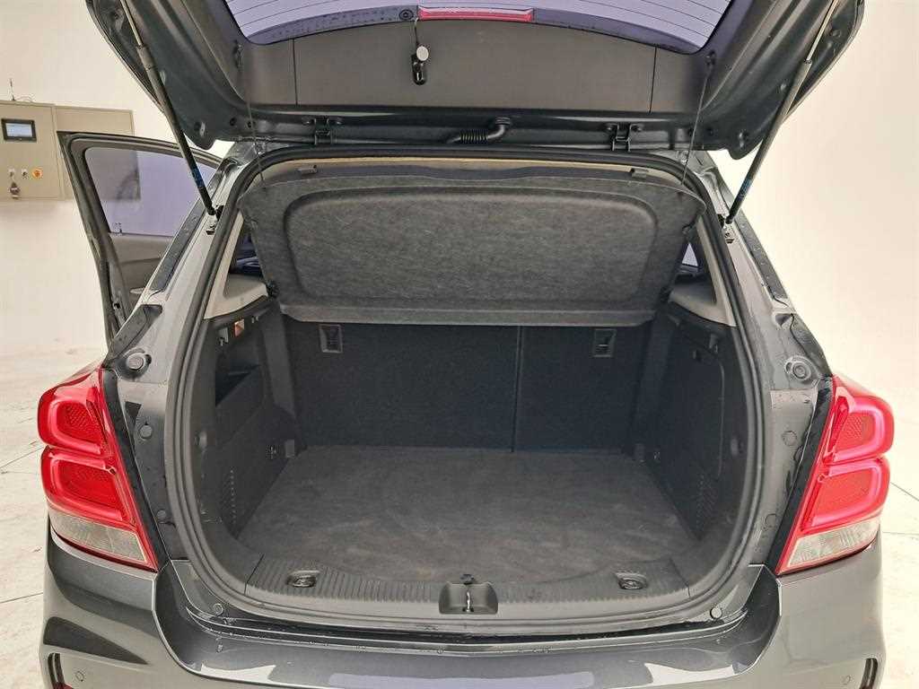 Chevrolet Trax 2017 Gris - Importación desde Corea - HF Imports Iquique - Foto 17