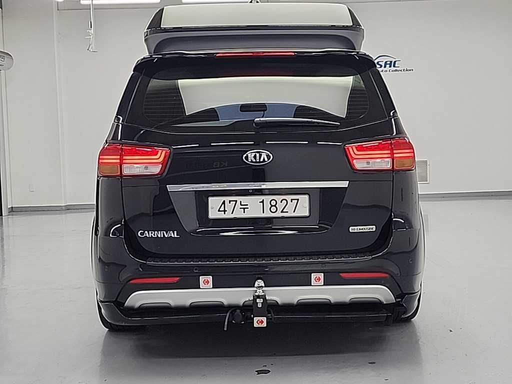 KIA Carnival - Vista 3