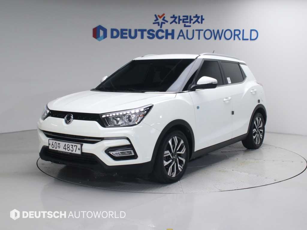 Ssangyong Tivoli 2019 Negro - Importación desde Corea - HF Imports Iquique - Foto 1