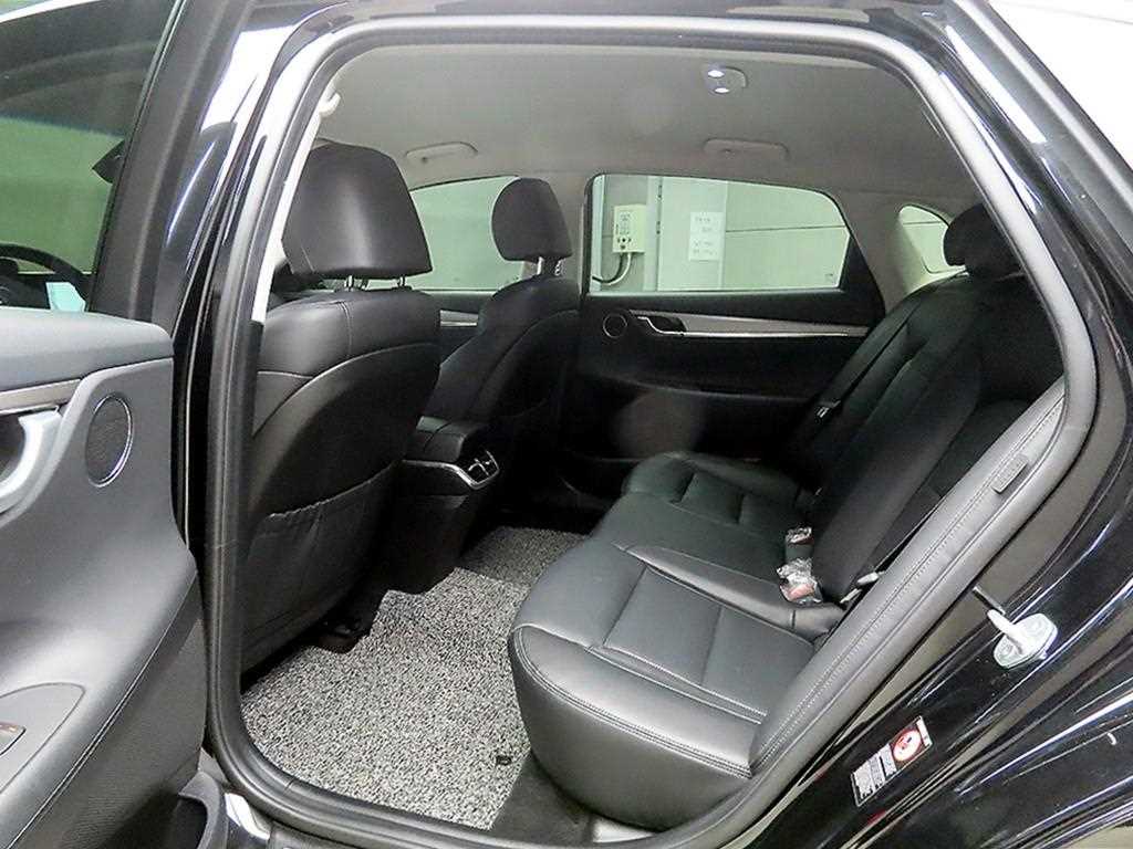 HYUNDAI Grandeur - Vista 6