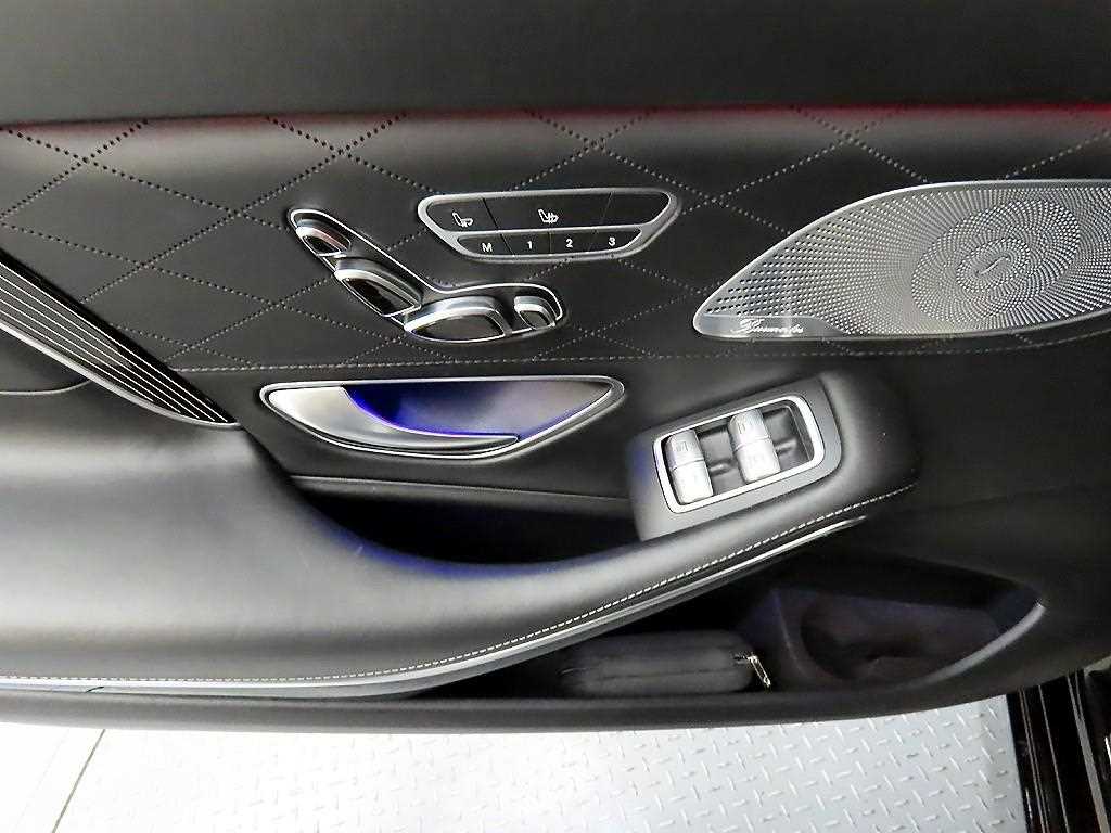 Mercedes Benz S Class - Vista 12