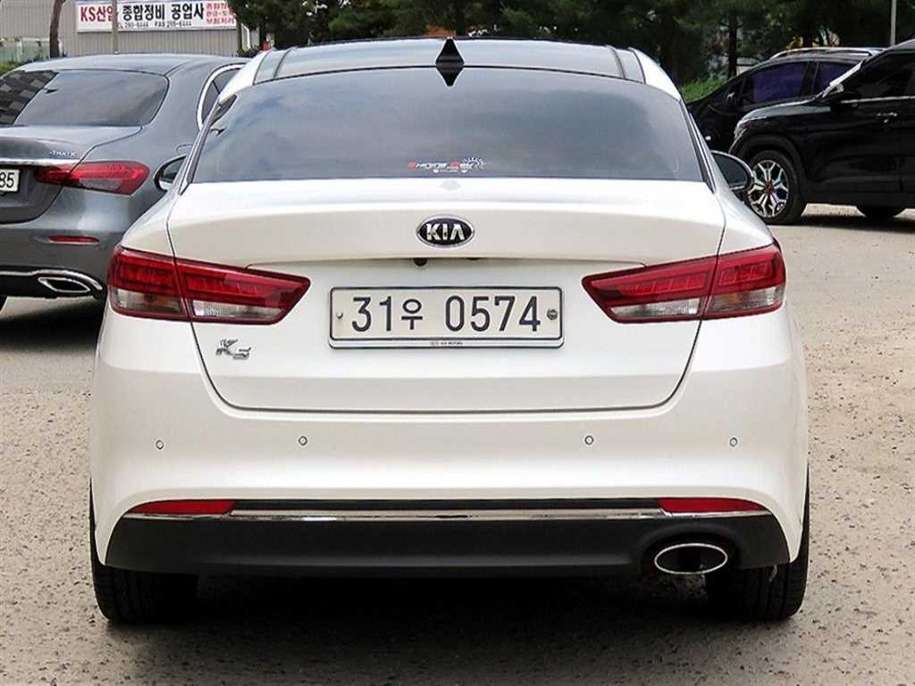 KIA K5 - Vista 4