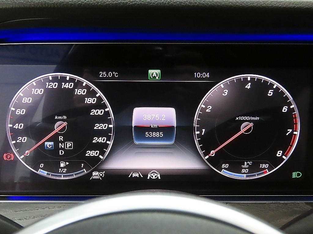 Mercedes Benz E class - Vista 8