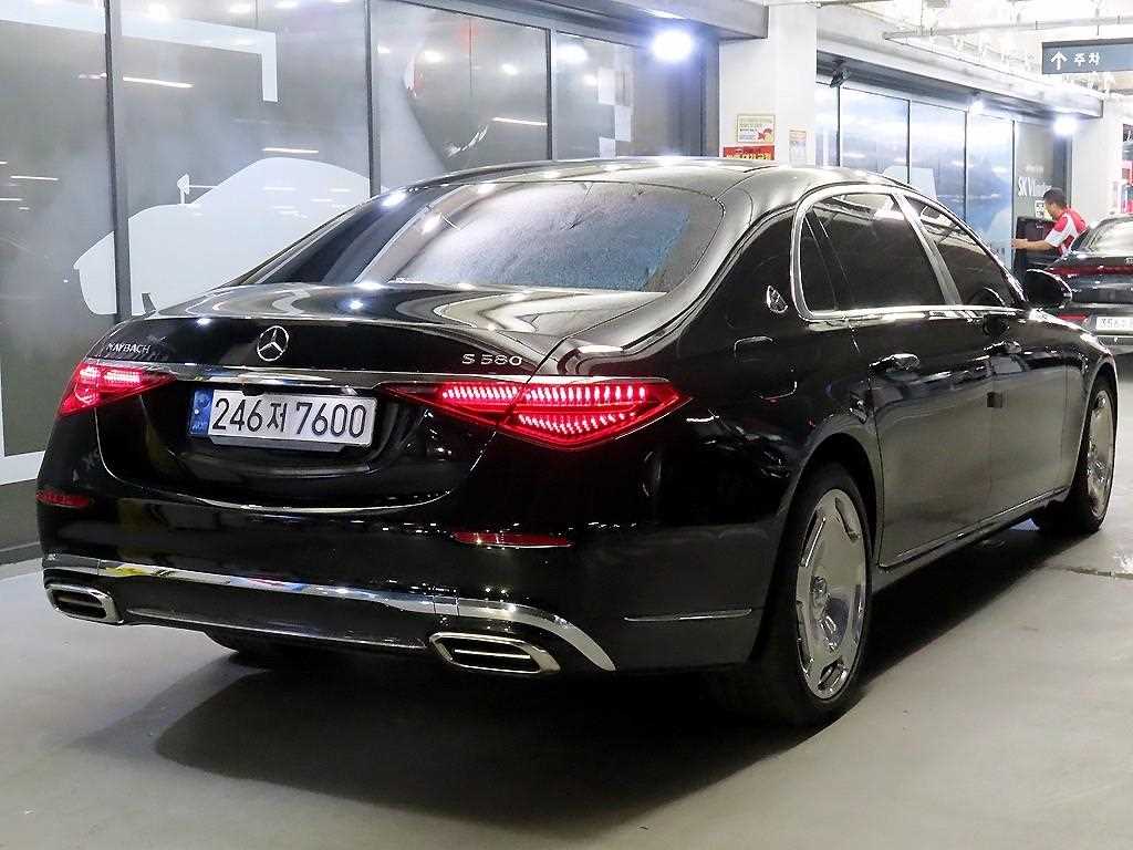 Mercedes Benz S Class - Vista 4