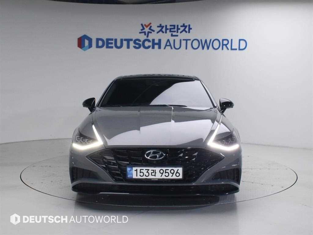 HYUNDAI Sonata - Vista 3