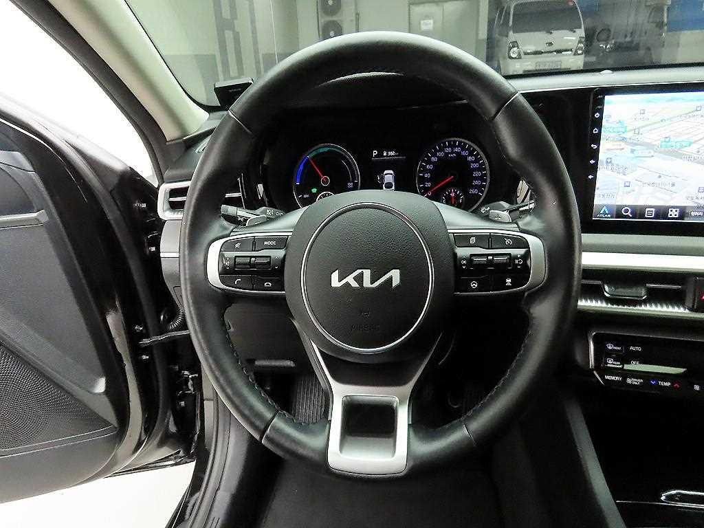 KIA K5 - Vista 7