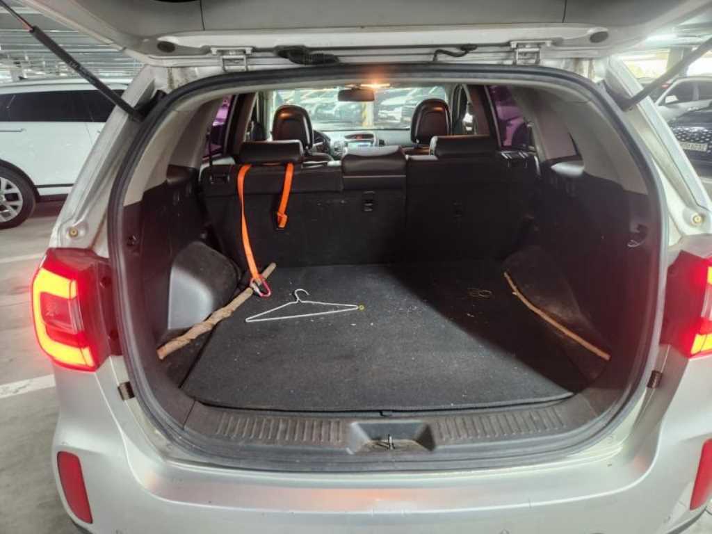 KIA Sorento - Vista 5