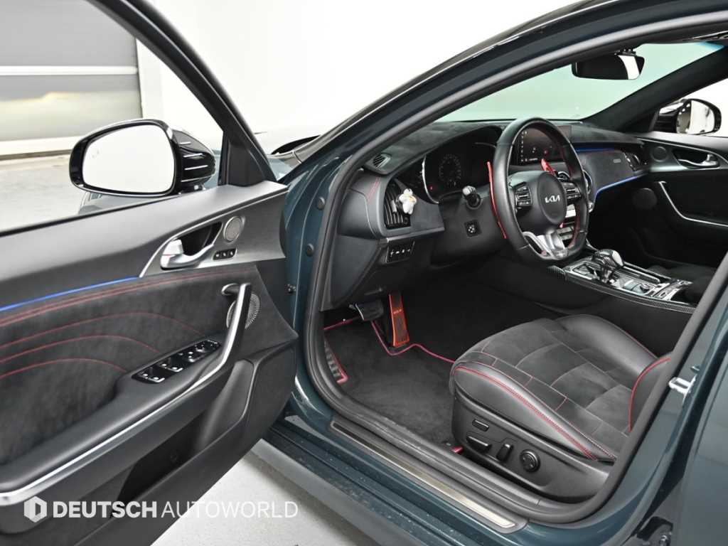 KIA Stinger - Vista 11