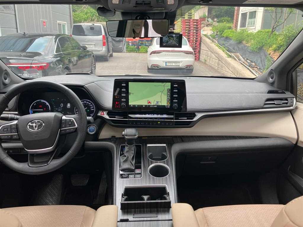 Toyota Siena - Vista 7