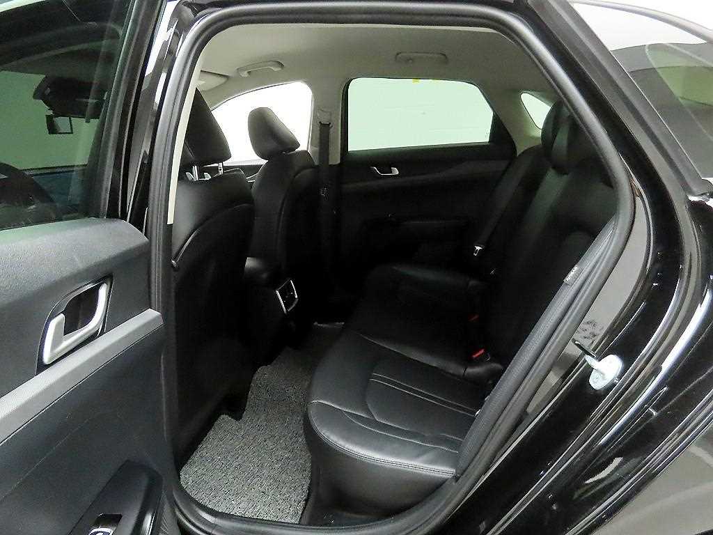 KIA K5 2022 Negro - Importación desde Corea - HF Imports Iquique - Foto 14