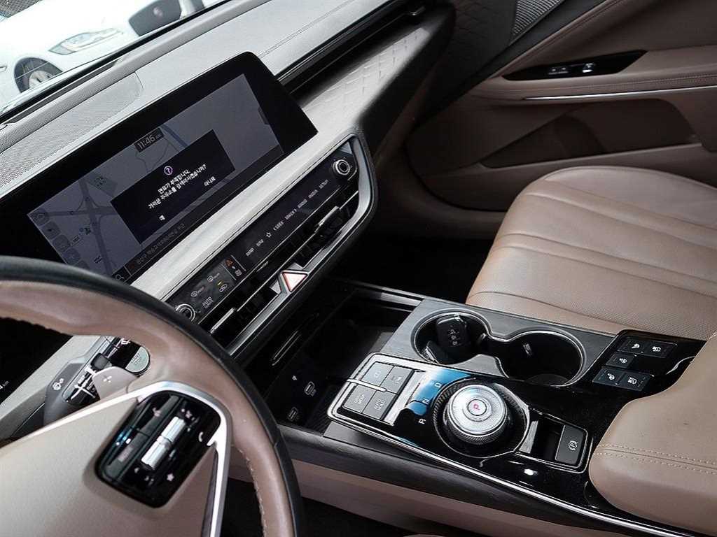KIA K8 - Vista 11
