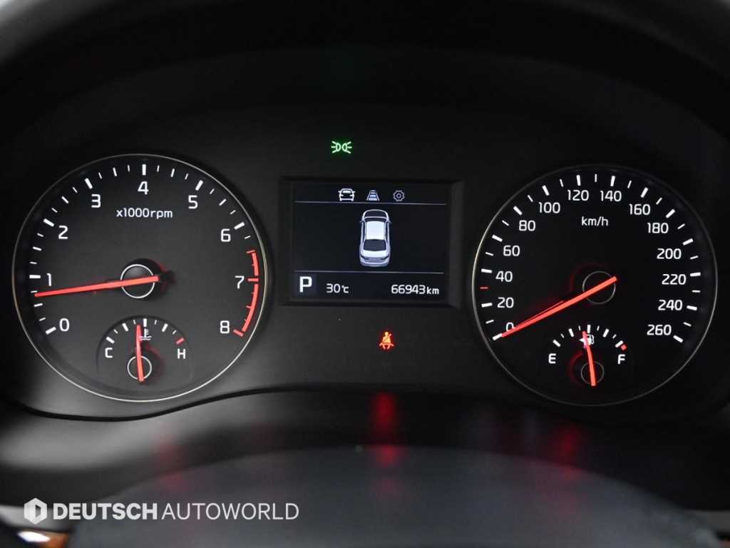 KIA K7 - Vista 8