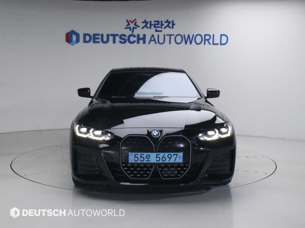 BMW i4 - Vista 3
