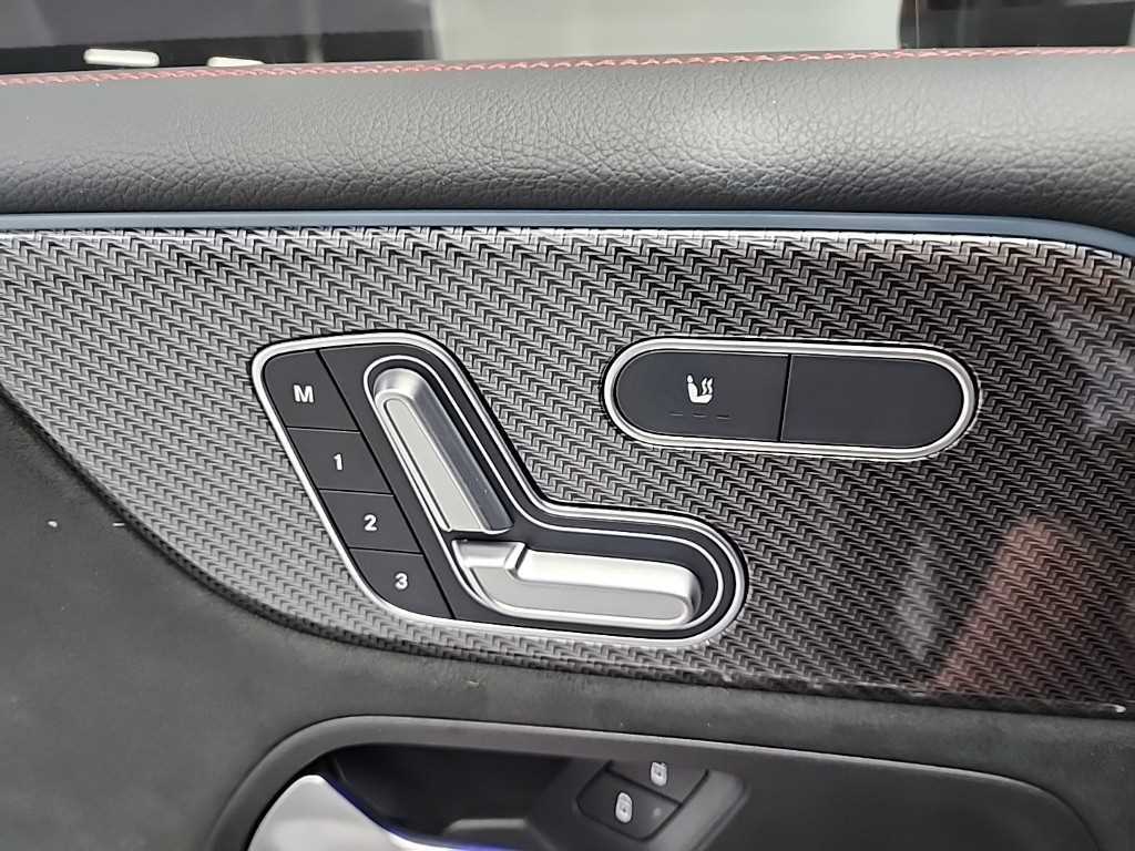 Mercedes Benz GLB Class 2024 Negro - Importación desde Corea - HF Imports Iquique - Foto 16