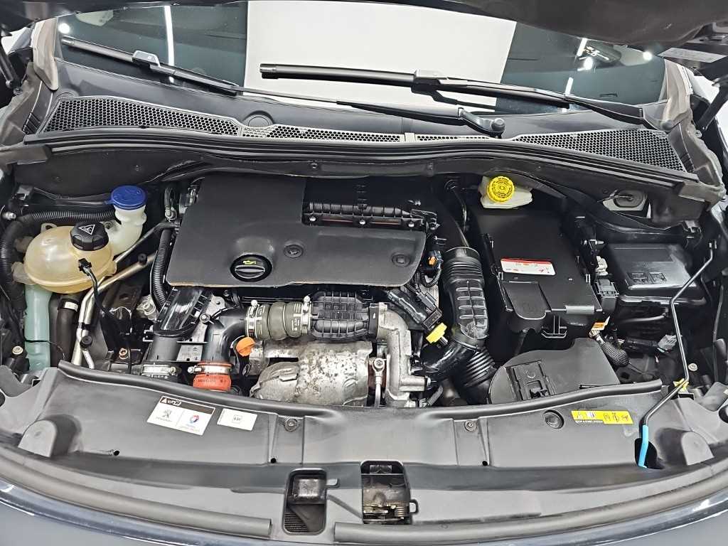 Peugeot 2008 - Vista 5