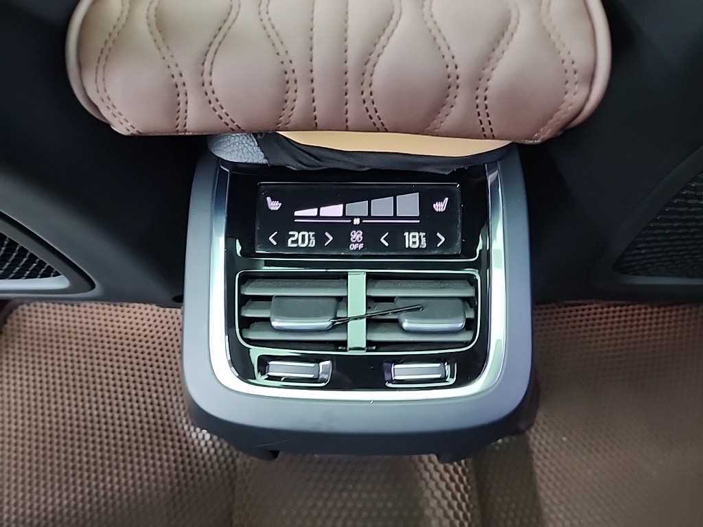 Volvo XC90 2017 Negro - Importación desde Corea - HF Imports Iquique - Foto 13