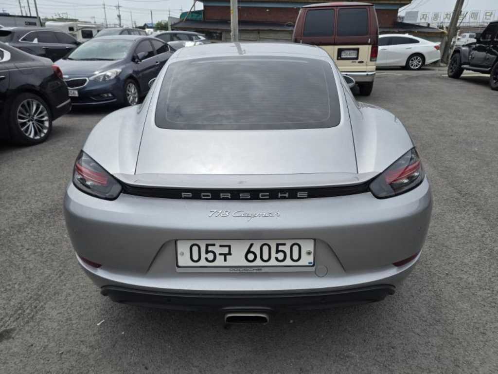 Porsche 718 2018 Gris - Importación desde Corea - HF Imports Iquique - Foto 1