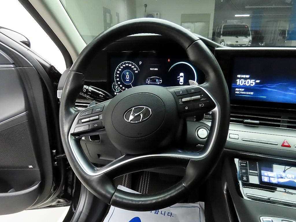 HYUNDAI Grandeur - Vista 7