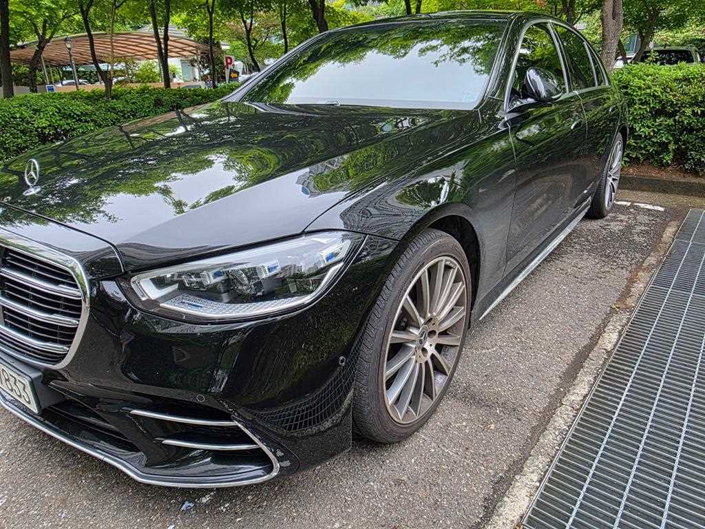 Mercedes Benz S Class - Vista 3