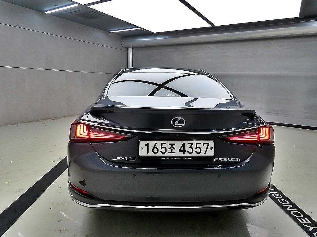 Lexus ES - Vista 3