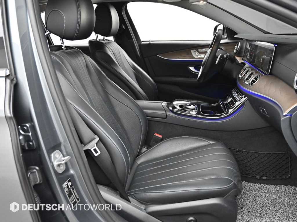 Mercedes Benz E class - Vista 10