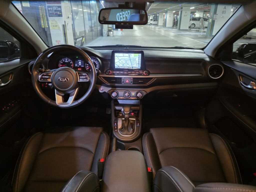 KIA K3 - Vista 9