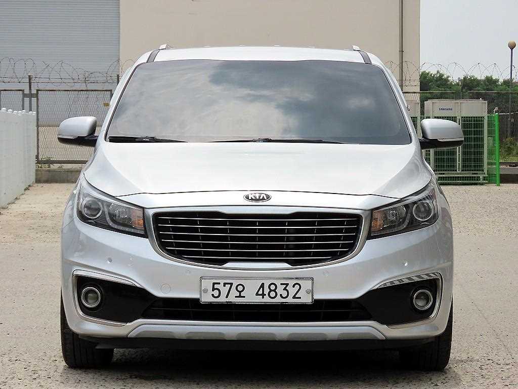 KIA Carnival 2016 - Importación desde Corea - HF Imports Iquique - Foto 1