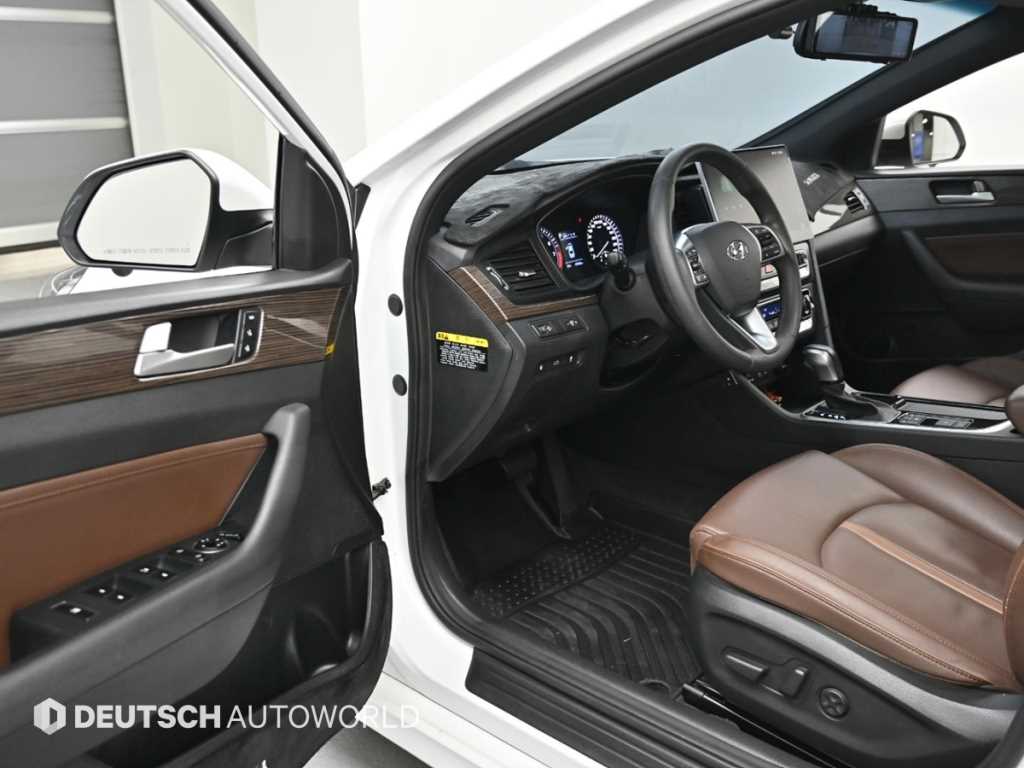 HYUNDAI Sonata - Vista 11
