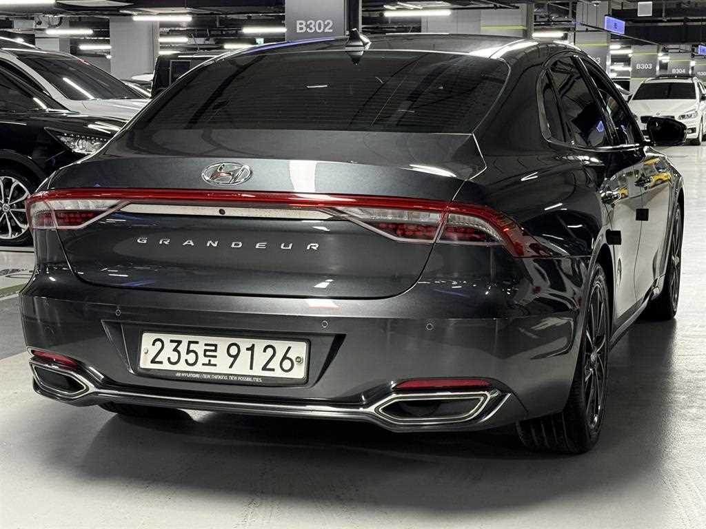 HYUNDAI Grandeur - Vista 6