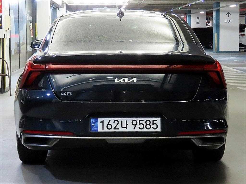 KIA K8 - Vista 5