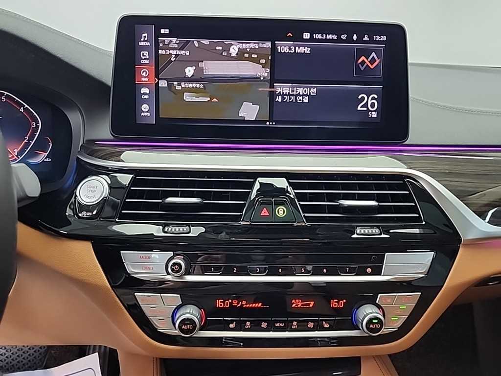 BMW 5 Series - Vista 10
