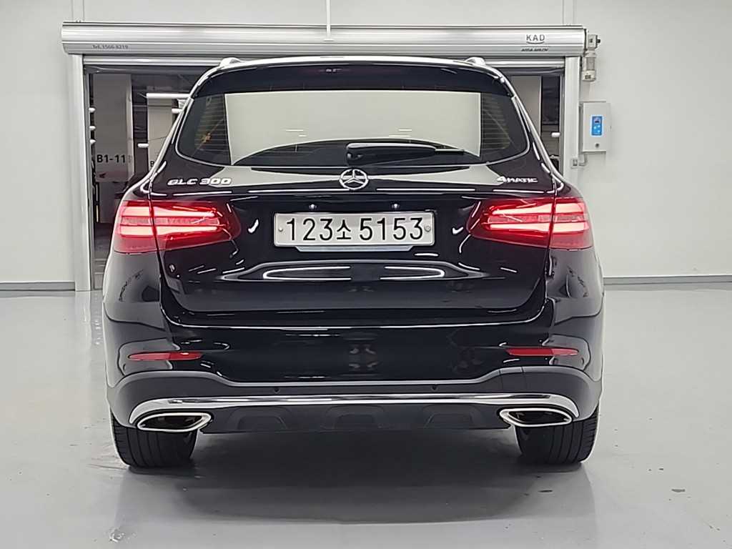 Mercedes Benz GLC Class - Vista 3