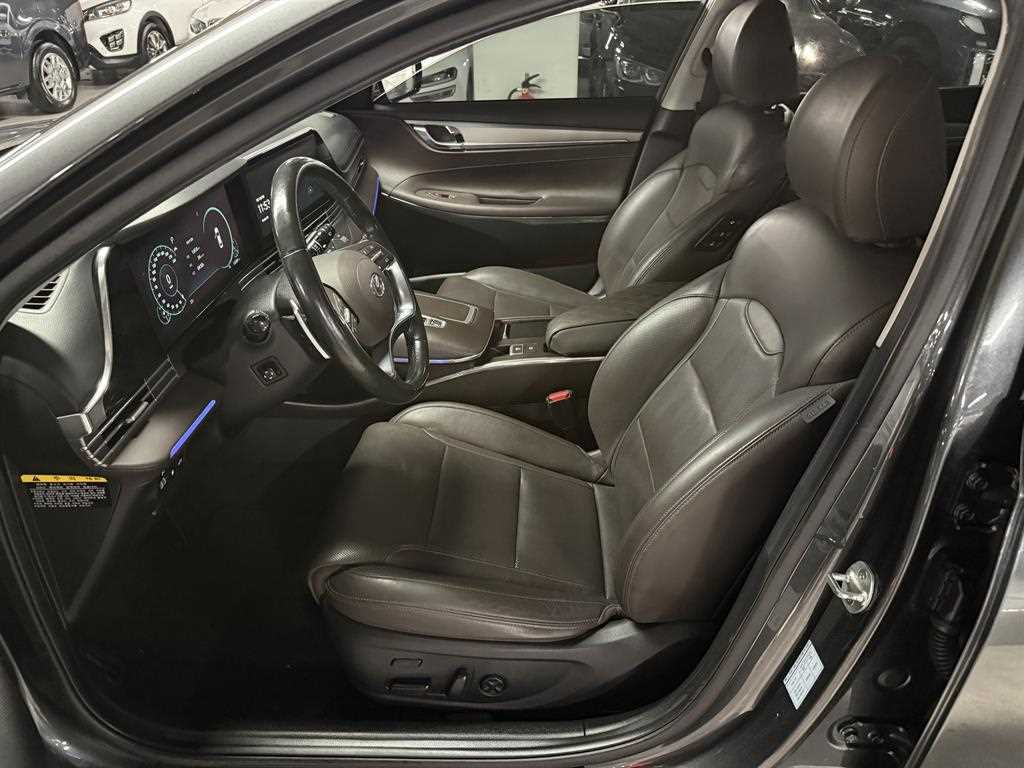 HYUNDAI Grandeur - Vista 9