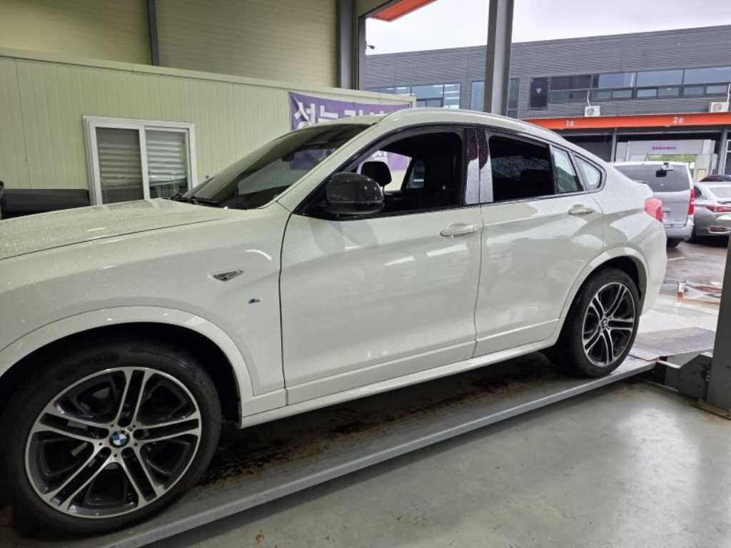 BMW X4 - Vista 2