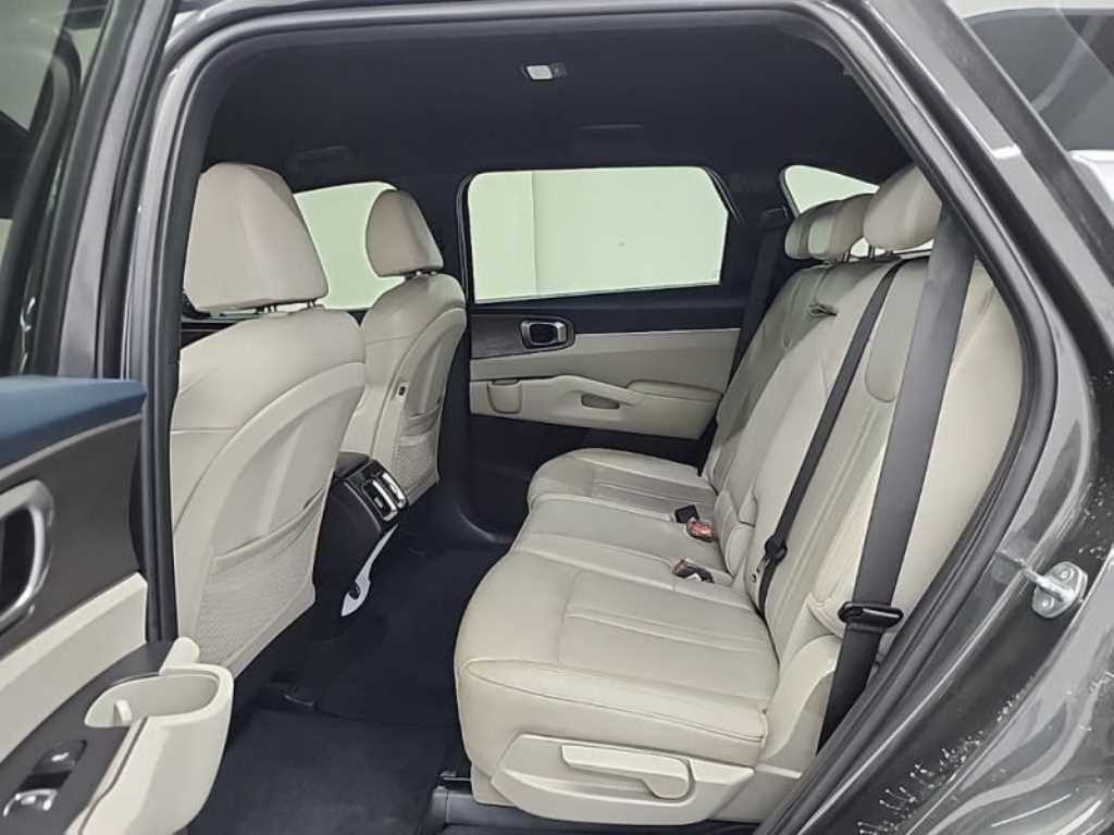 KIA Sorento - Vista 12