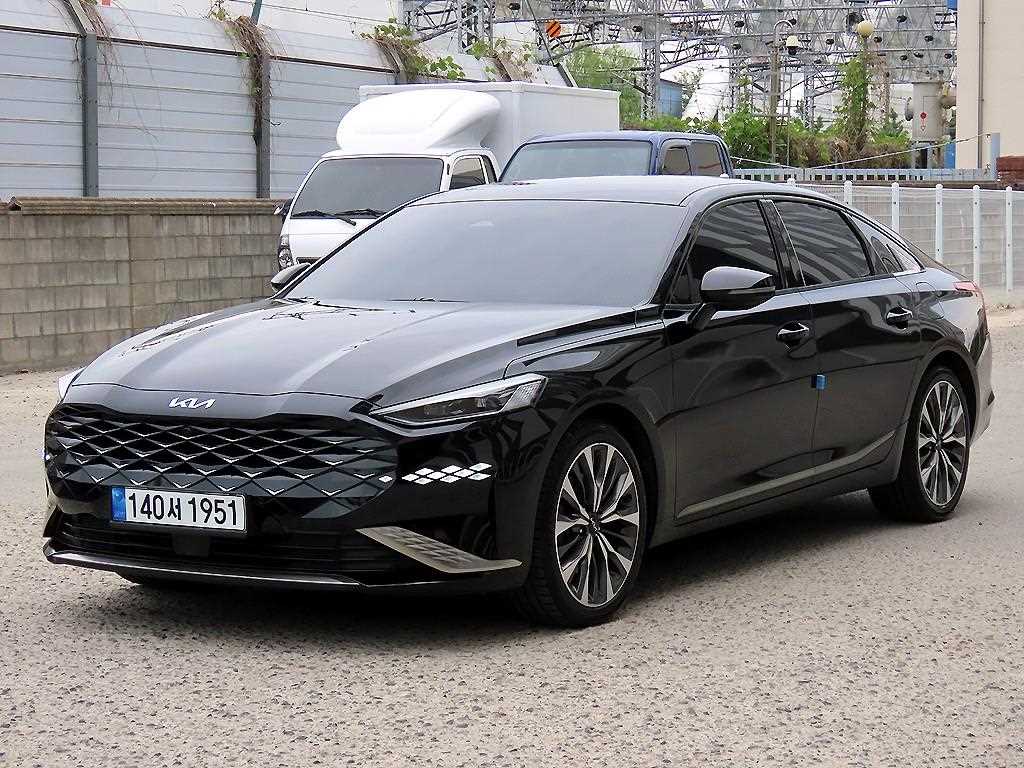 KIA K8 - Vista 2