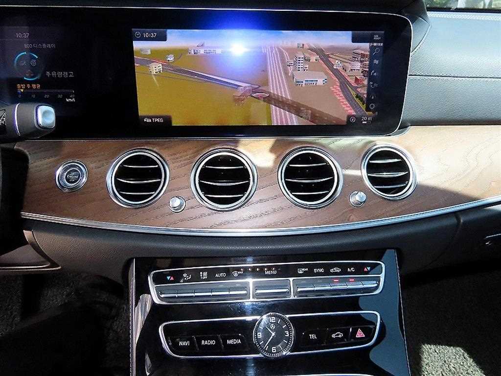 Mercedes Benz E class 2018 Blanco - Importación desde Corea - HF Imports Iquique - Foto 14